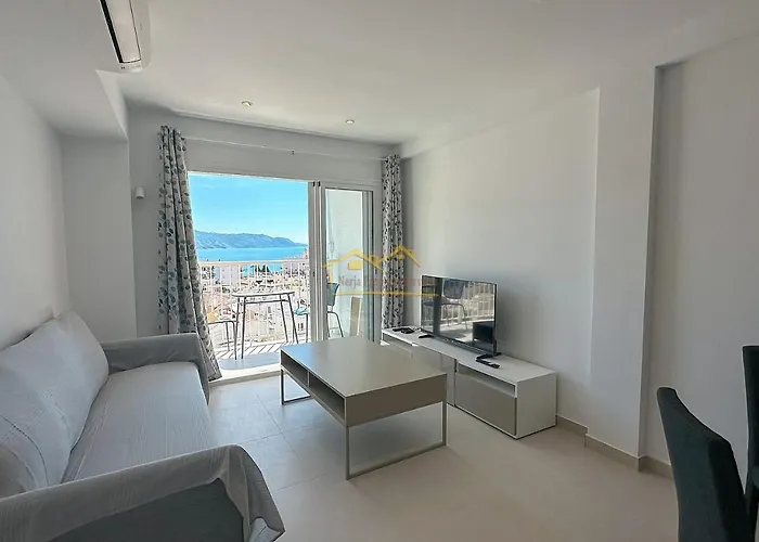 Casa Julia * Нерха